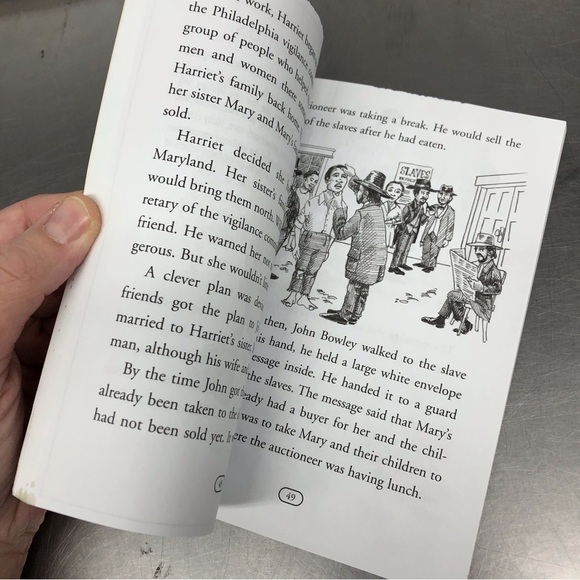 Who Was Harriet Tubman? by: Yona Zeldis McDonough, paperback book - Picture 3 of 6